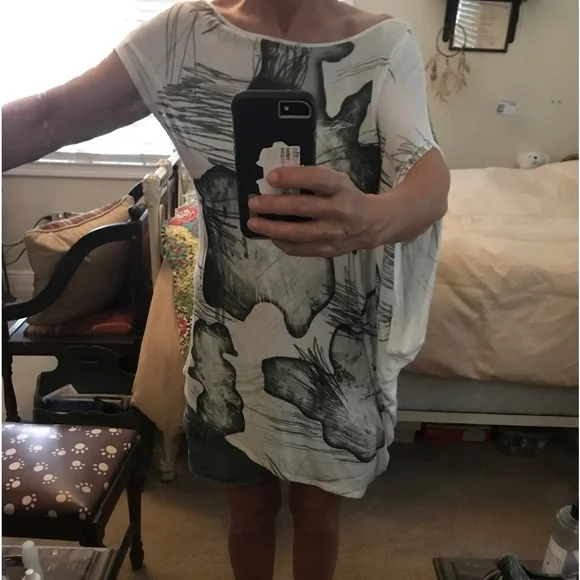 Jealous Tomato. Asymmetrical too. Sz M ( a bit oversized) - Picture 8 of 8